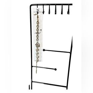 NIP New Decorated World Bracelet. Retail $15.00